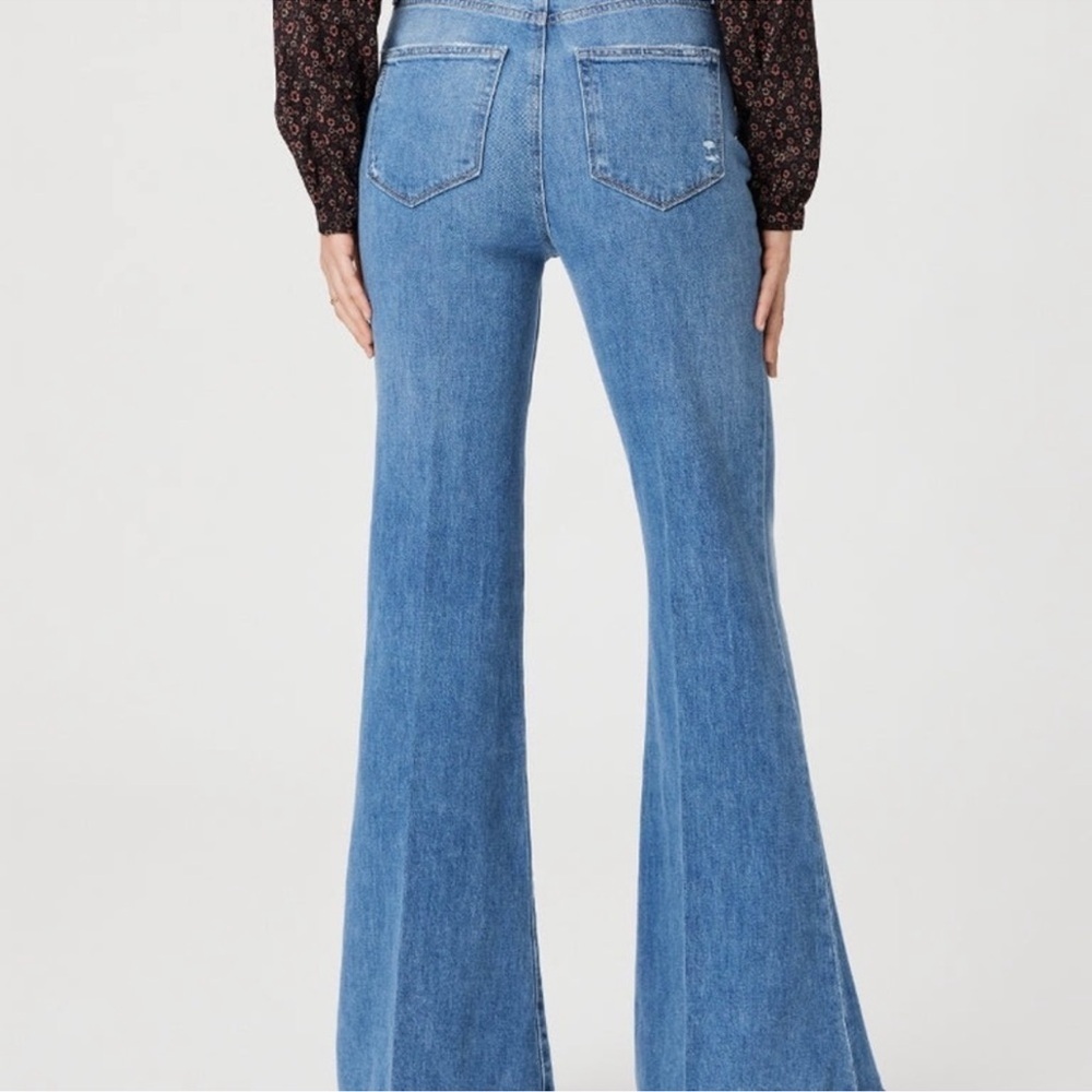 PAIGE Charlie Gabriella Distressed Flare Jeans Sz 26 Medium Wash Y2K Western - Picture 9 of 9